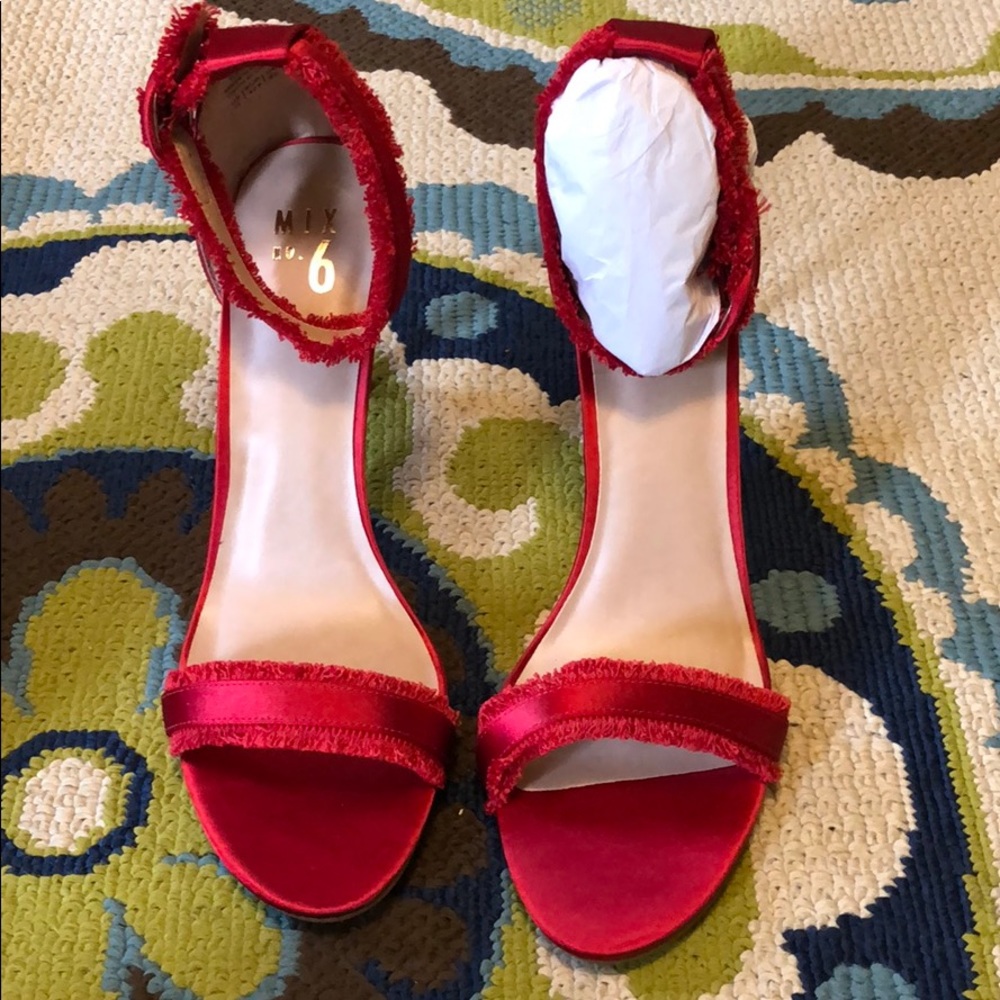 Mix No. 6 Fringe Sandals